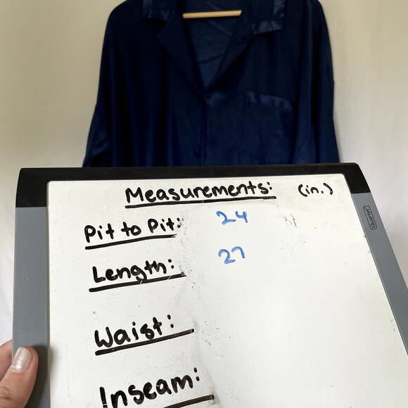 Victoria's Secret lightweight navy button down pajama top women's size large - Picture 6 of 7